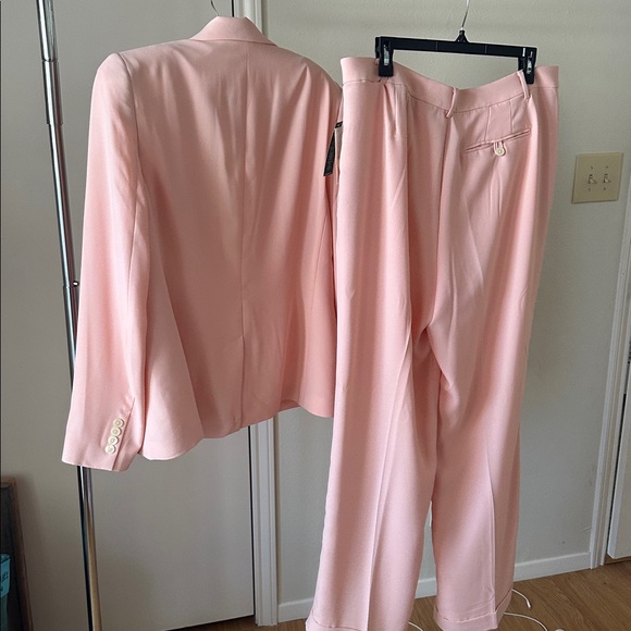 Lauren by RL Pale Pink Blazer and Pants Set (size 16) - NEW - Picture 9 of 9